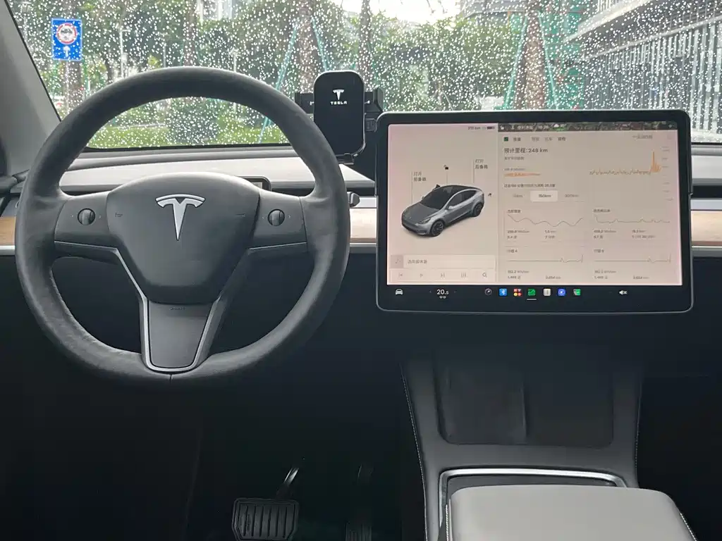 Tesla Model Y 2021 — фото 11