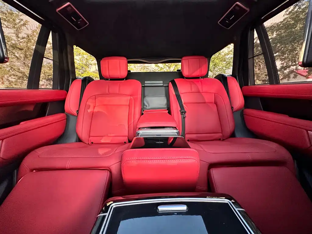 Land Rover Range Rover 2022 — фото 37
