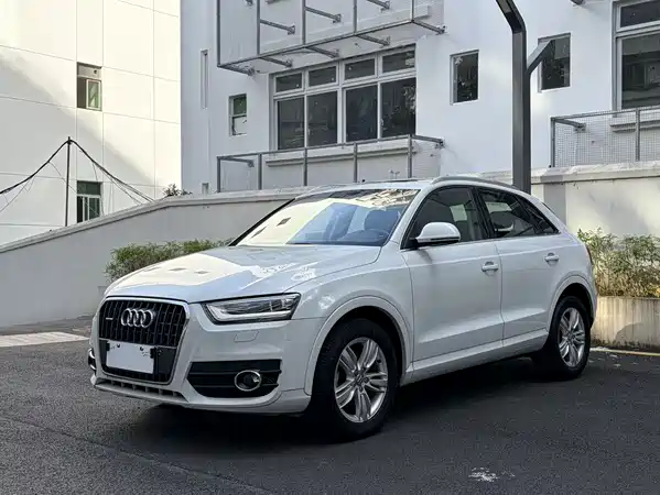 Audi Q3 2014