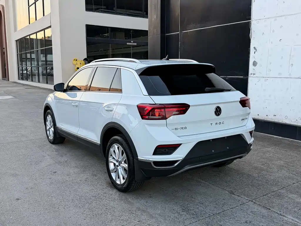 Volkswagen T-Roc 2022 — фото 13