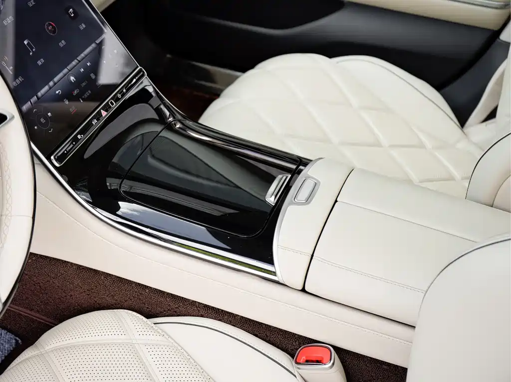 Mercedes-Benz Maybach S-Class 2022 — фото 17