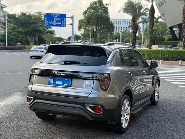 Lynk & Co 01 2019