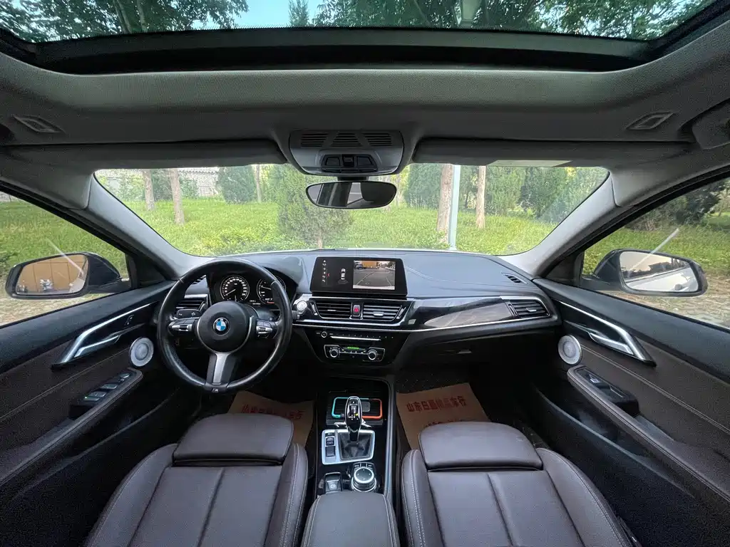 BMW 1 Series 2022 — фото 11