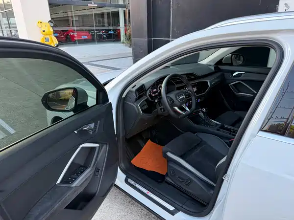 Audi Q3 2021