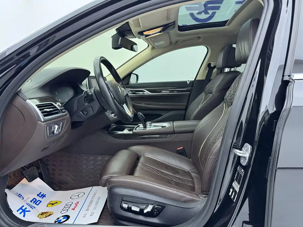 BMW 7 Series 2022 — фото 11