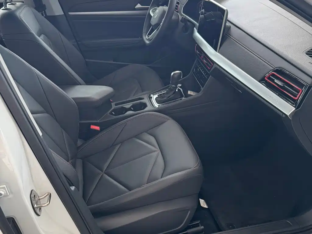 Volkswagen Lavida 2024
