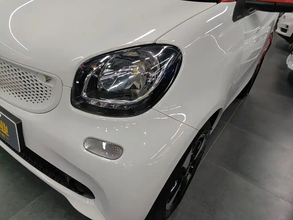 smart fortwo 2018 — фото 24