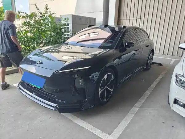 NIO ET5T 2025