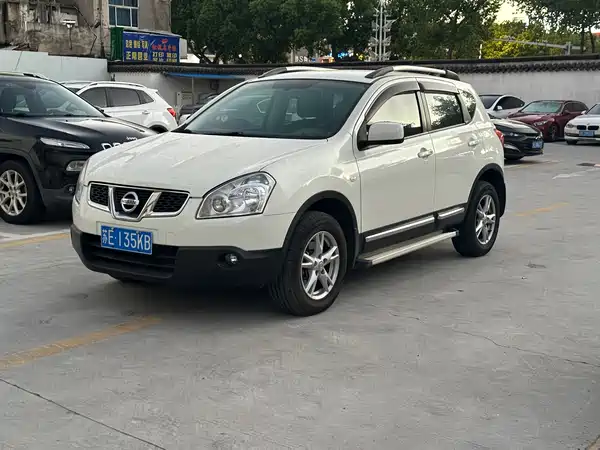 Nissan Qashqai 2015