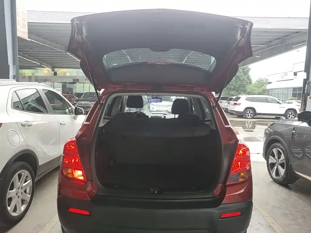 Chevrolet Trax 2016 — фото 19