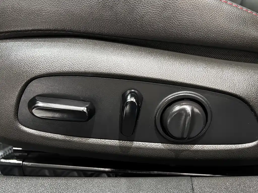 Chevrolet Malibu XL 2021 — фото 10