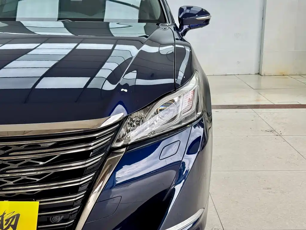 Toyota Crown 2019 — фото 4