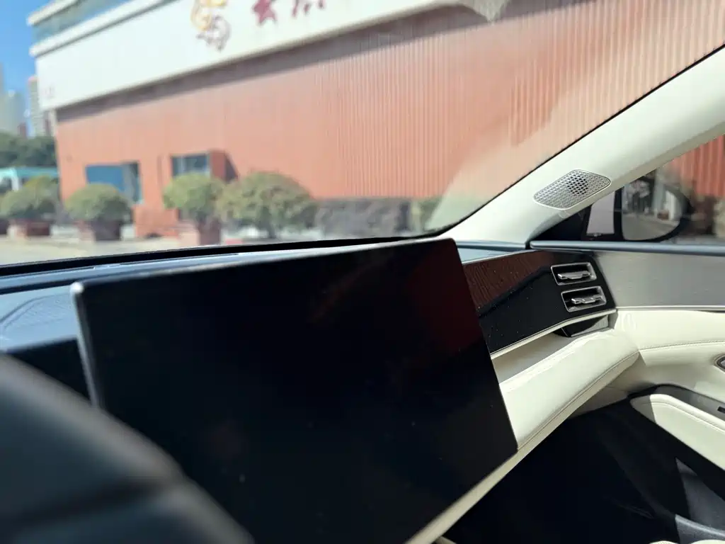 BYD Qin L 2025 — фото 19