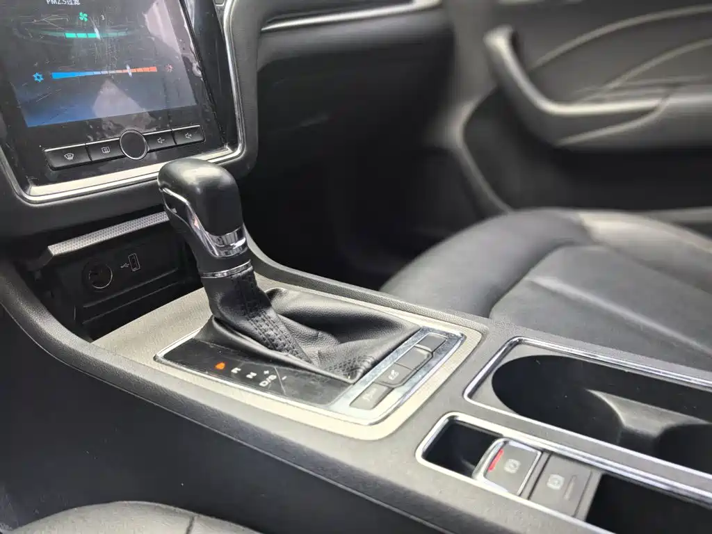 Roewe i6 Classic 2020 — фото 12