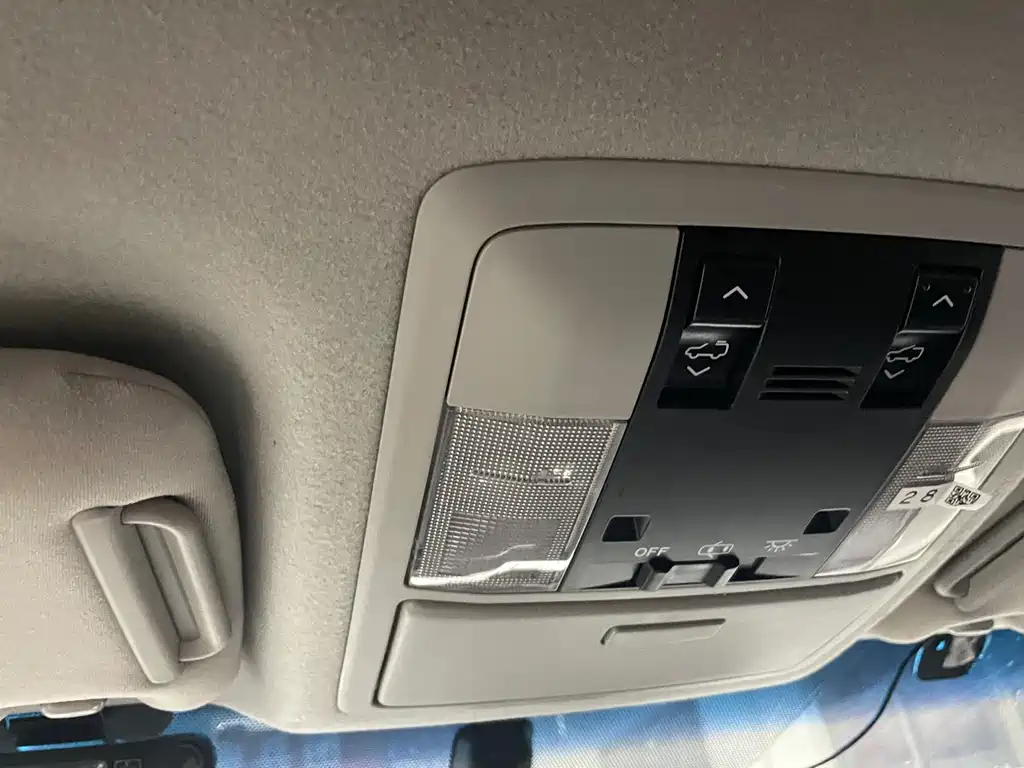 Toyota Prado 2016 — фото 16