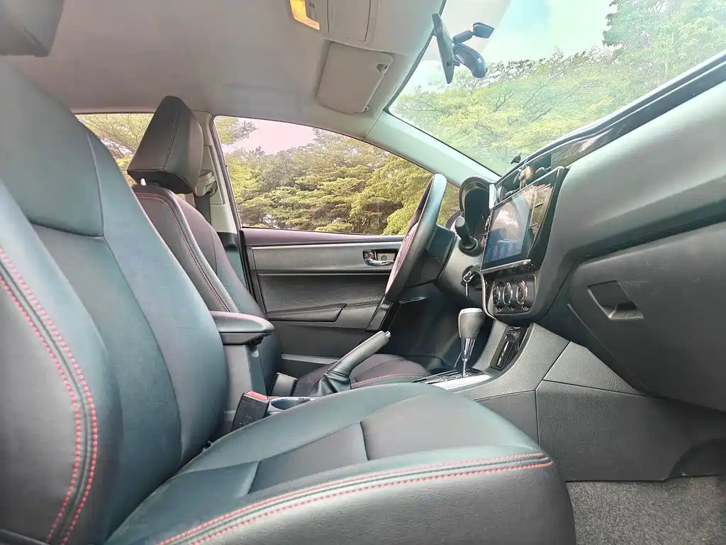 Toyota Corolla 2019 — фото 15