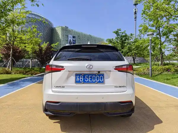 Lexus NX 2015