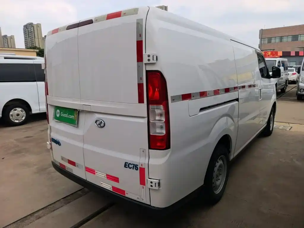 Ruichi 瑞驰新能源EC75 2025款 智行版 先锋型Ⅰ 50.38kWh 2025