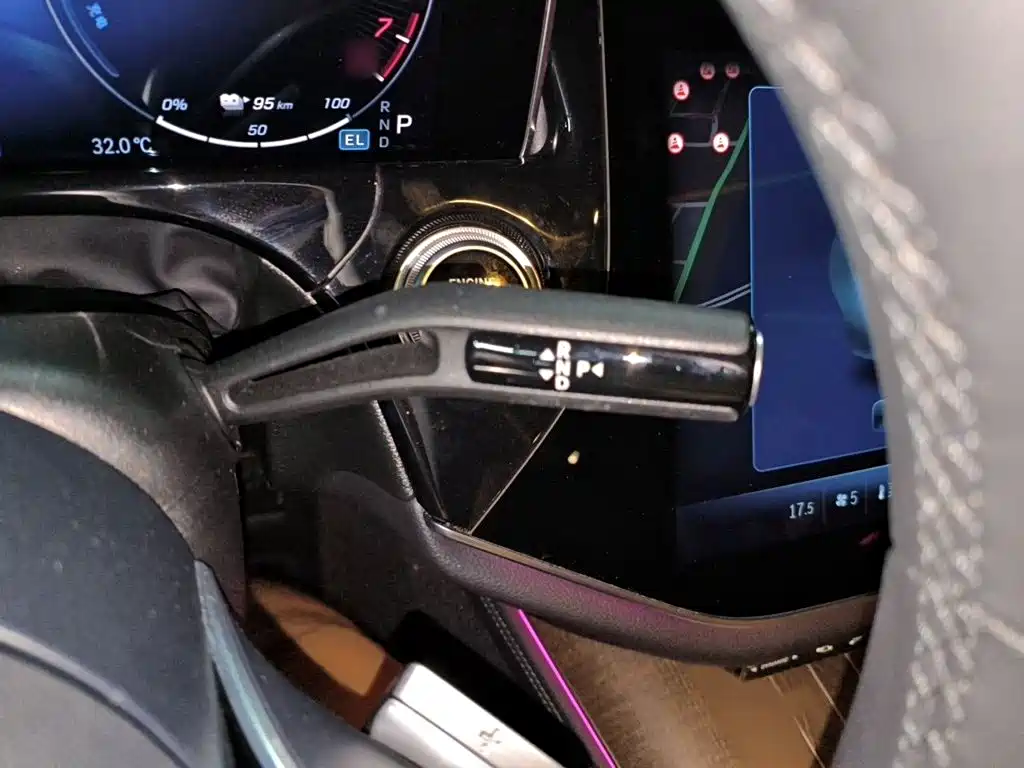 Mercedes-Benz E-Class New Energy 2025 — фото 7