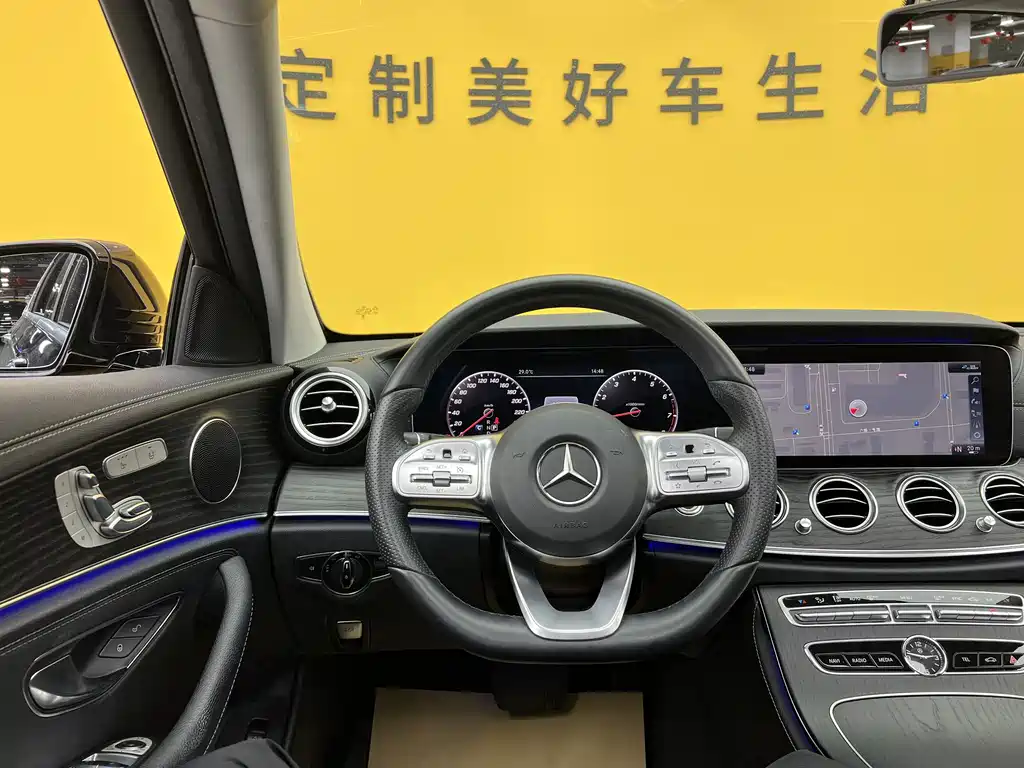 Mercedes-Benz E-Class 2019 — фото 10