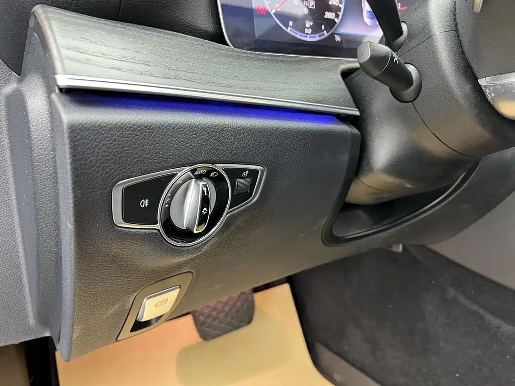 Mercedes-Benz E-Class 2019