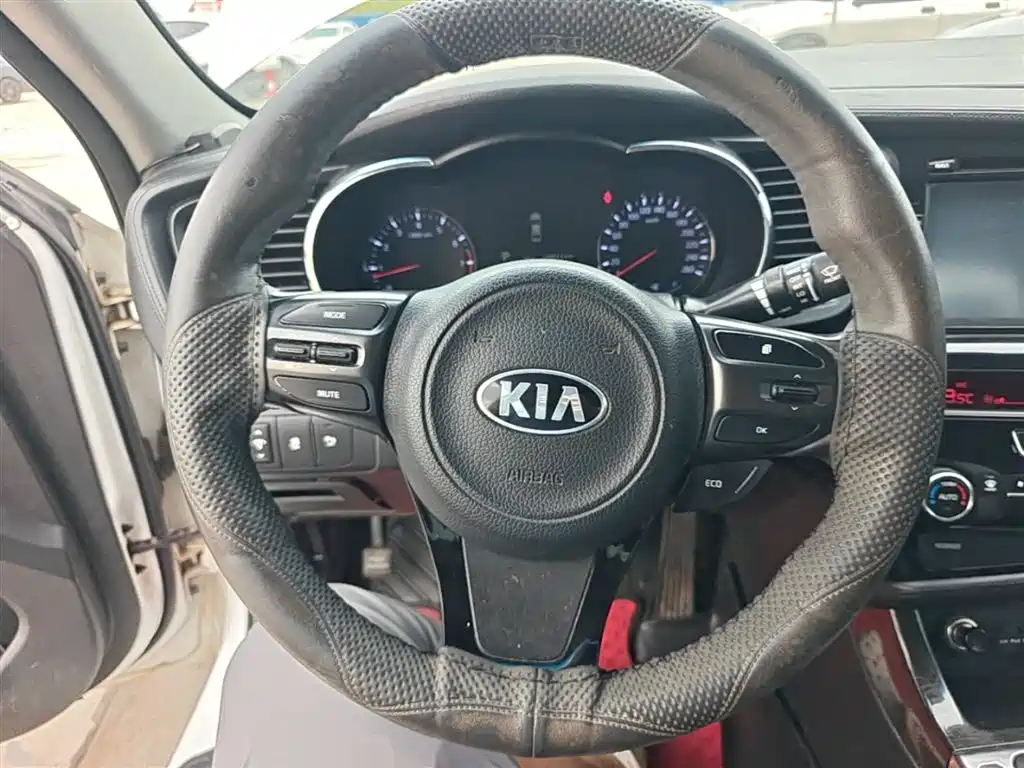 Kia K5 2014 — фото 11