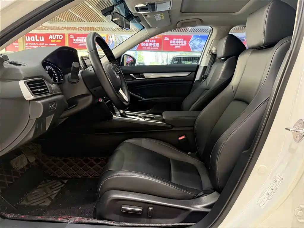 Honda Accord 2022 — фото 10