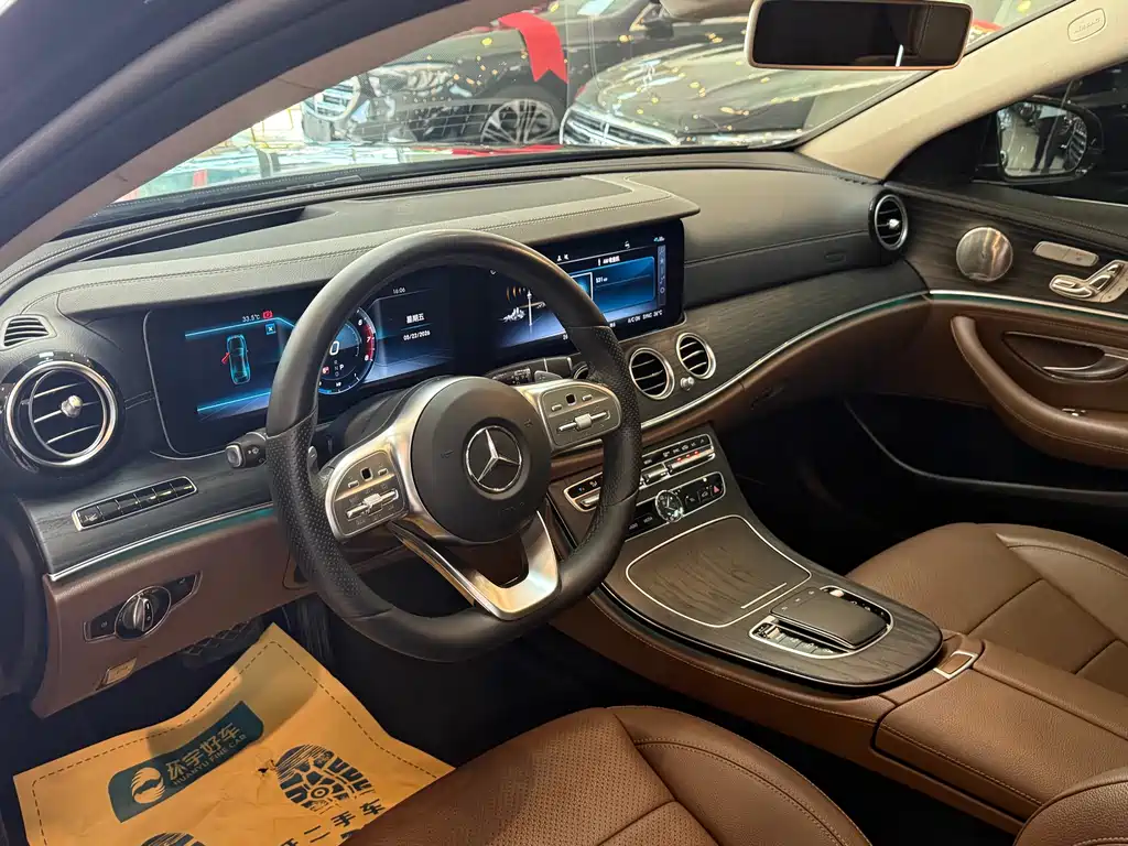 Mercedes-Benz E-Class 2020 — фото 12