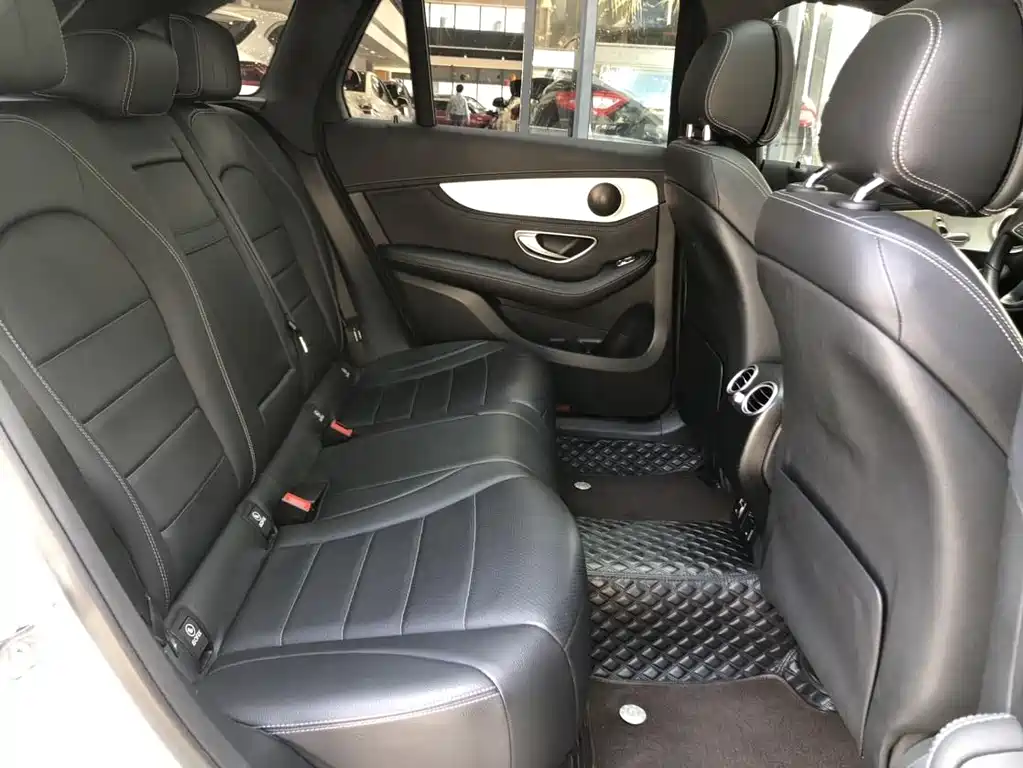 Mercedes-Benz GLC 2019 — фото 15