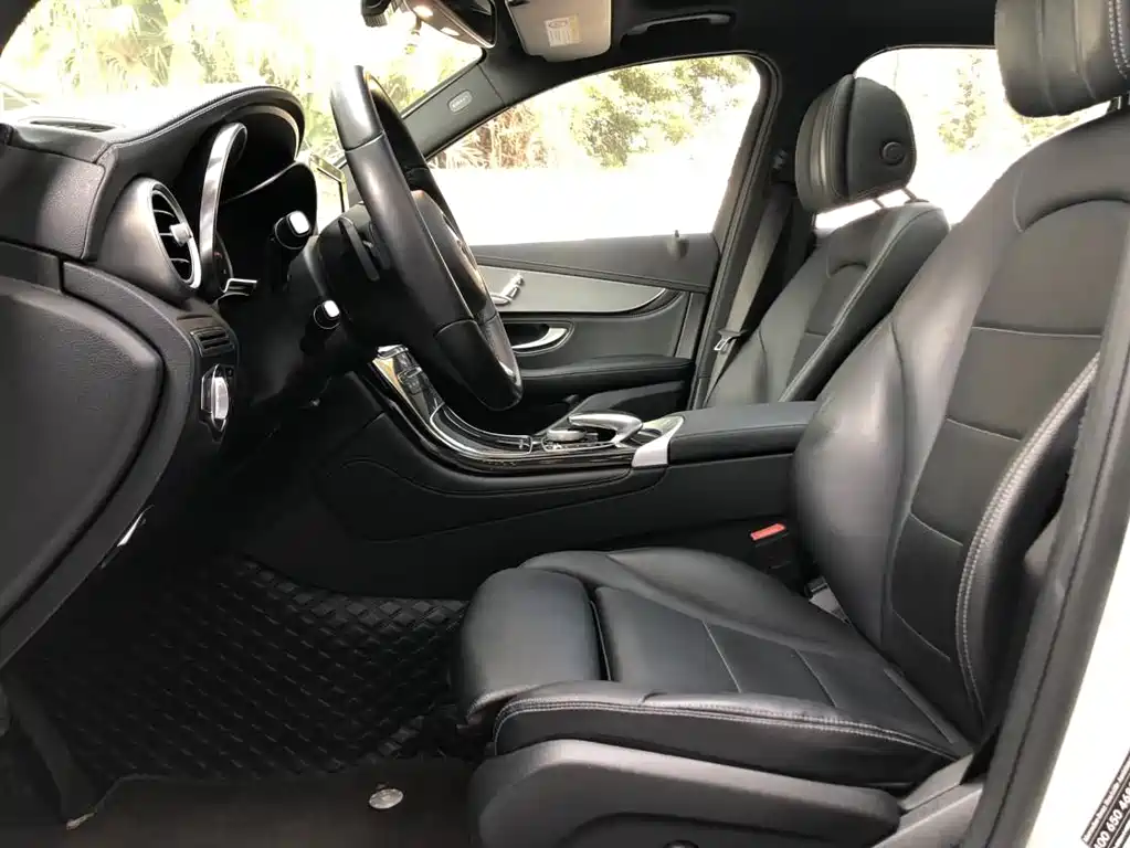 Mercedes-Benz GLC 2019 — фото 16