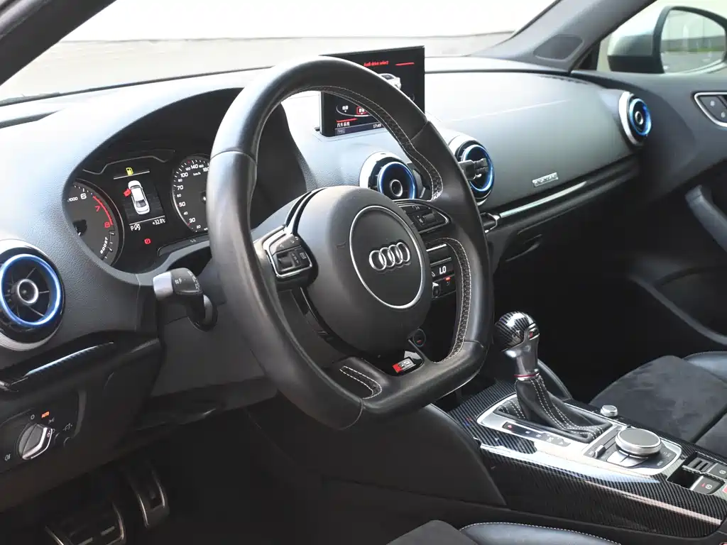 Audi S3 2016 — фото 9