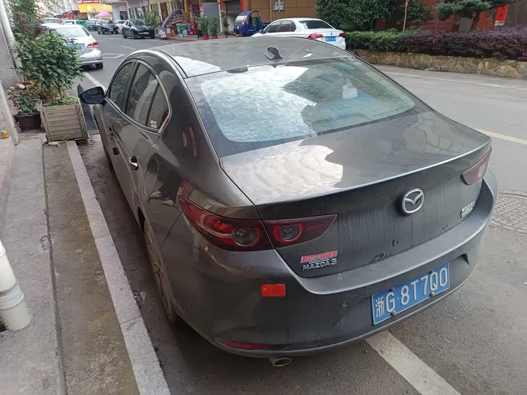 Mazda 3 Angkesela 2020