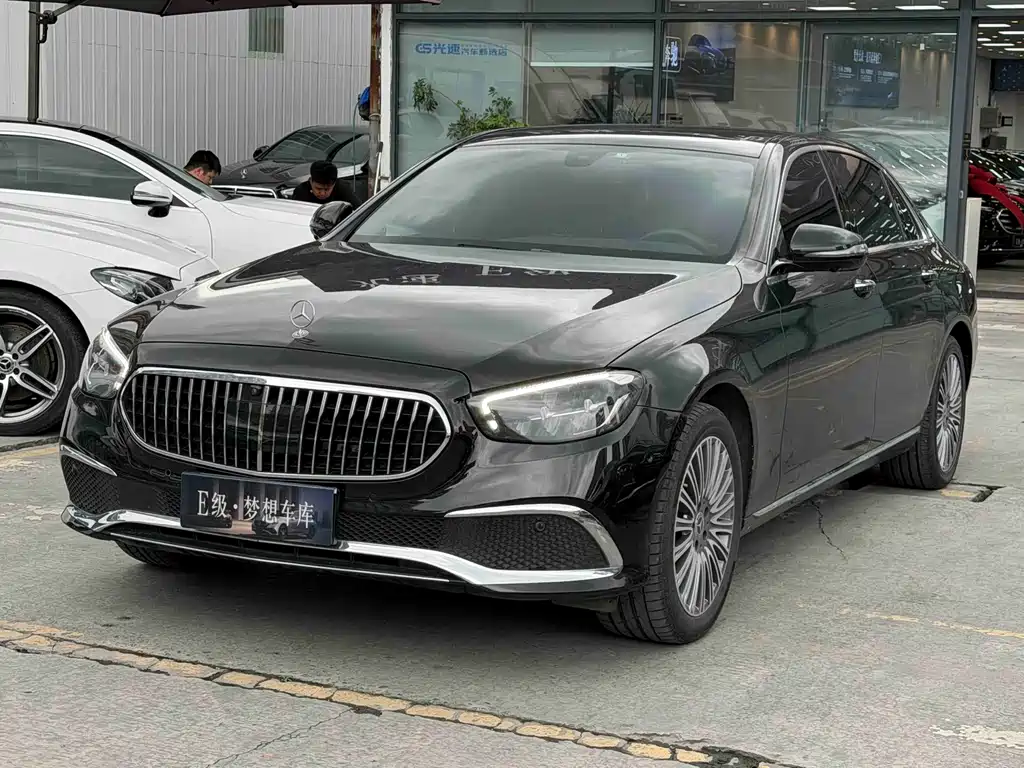 Mercedes-Benz E-Class 2021