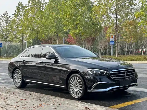 Mercedes-Benz E-Class 2022
