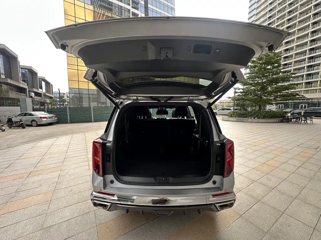 GAC Motor Trumpchi GS8 2022 — фото 15