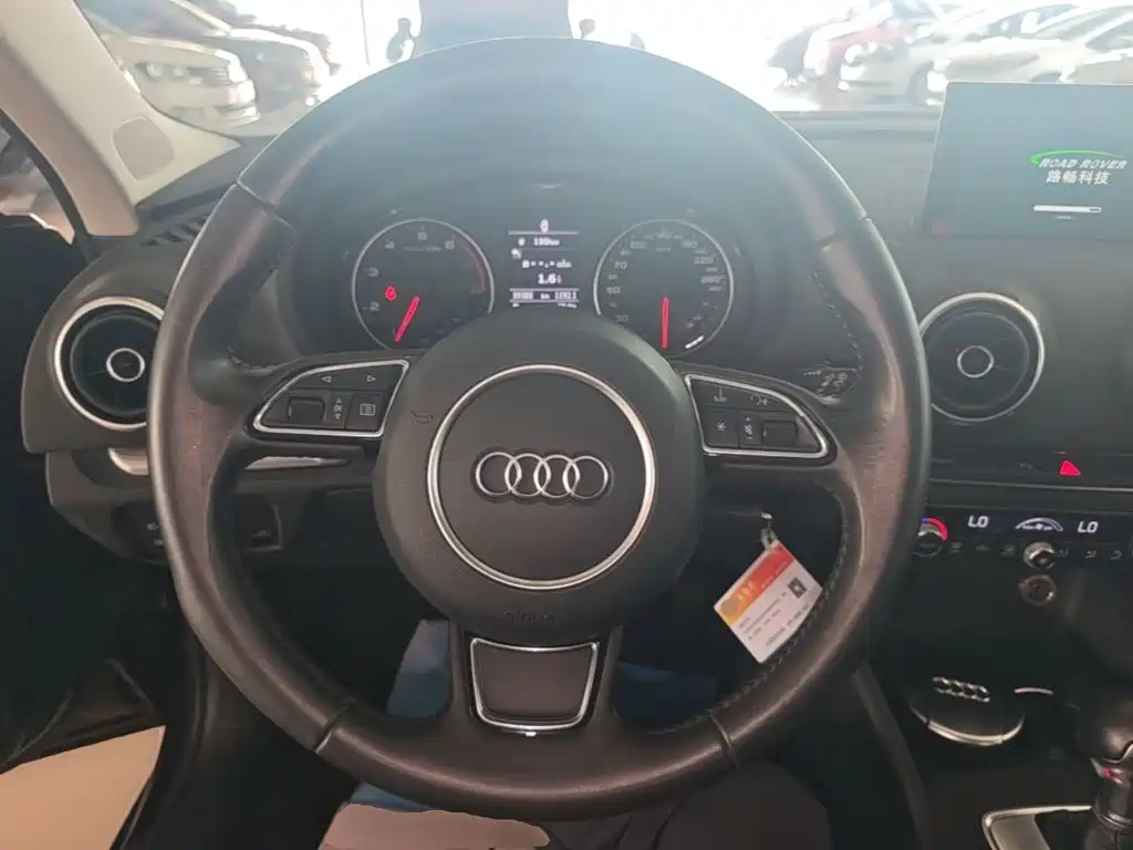 Audi A3 2015 — фото 11