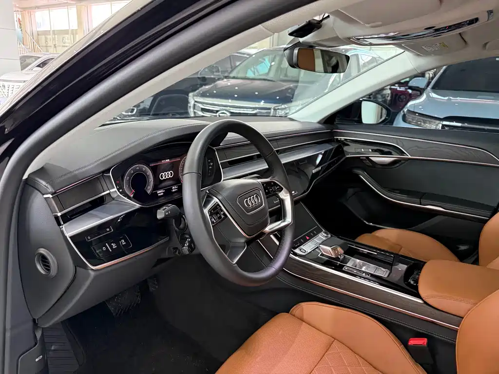 Audi A8 2023