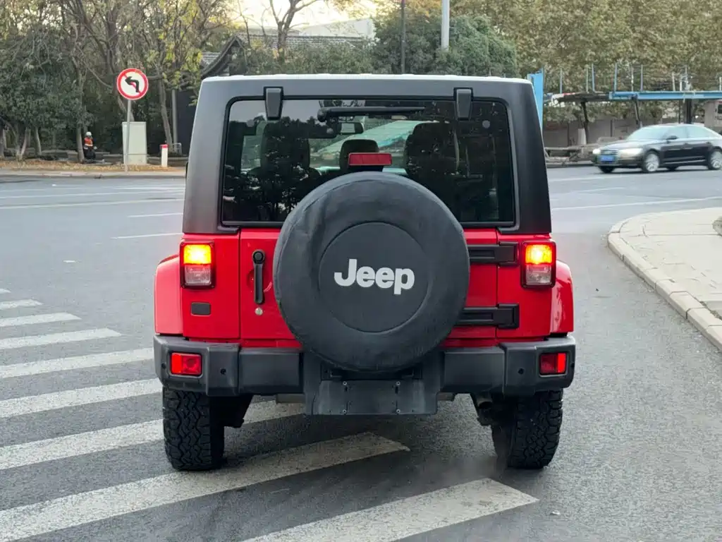 Jeep Wrangler 2018 — фото 5