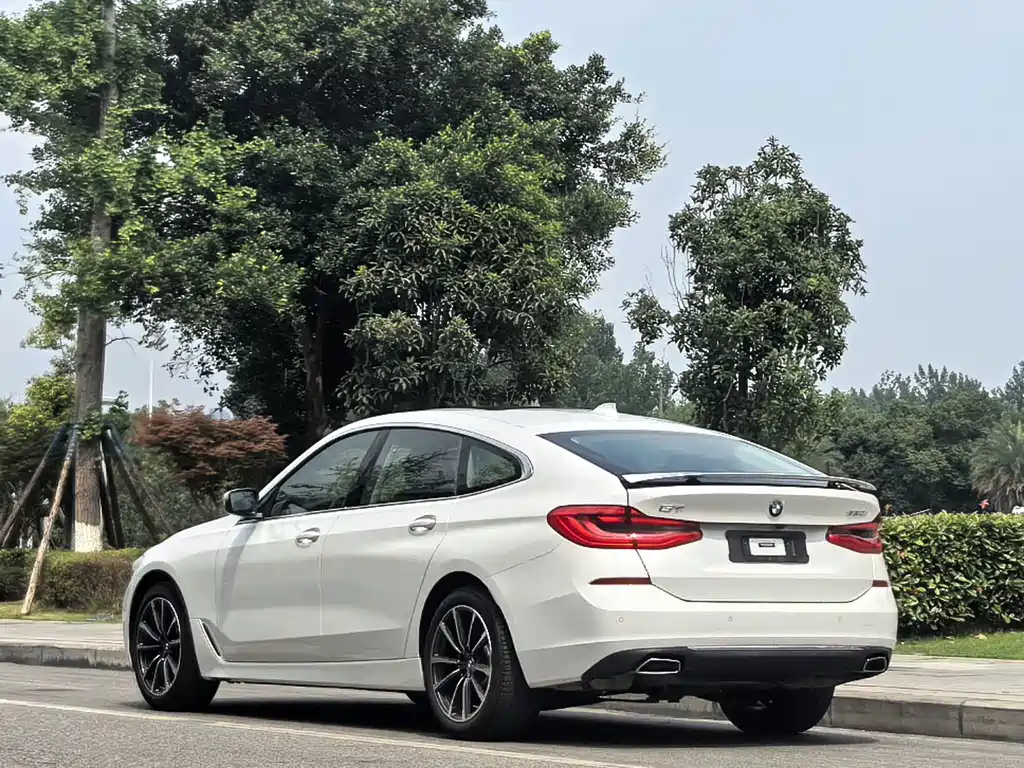 BMW 6 Series GT 2021 — фото 3