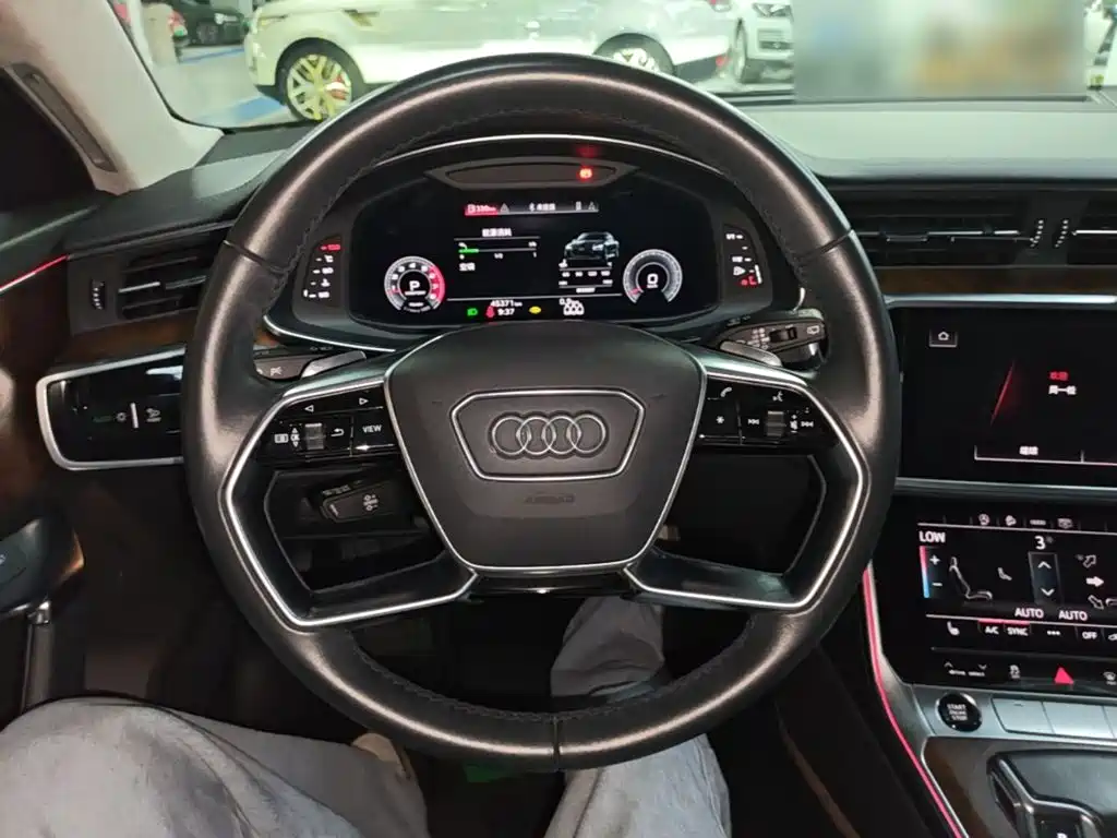 Audi A6 2021 — фото 11