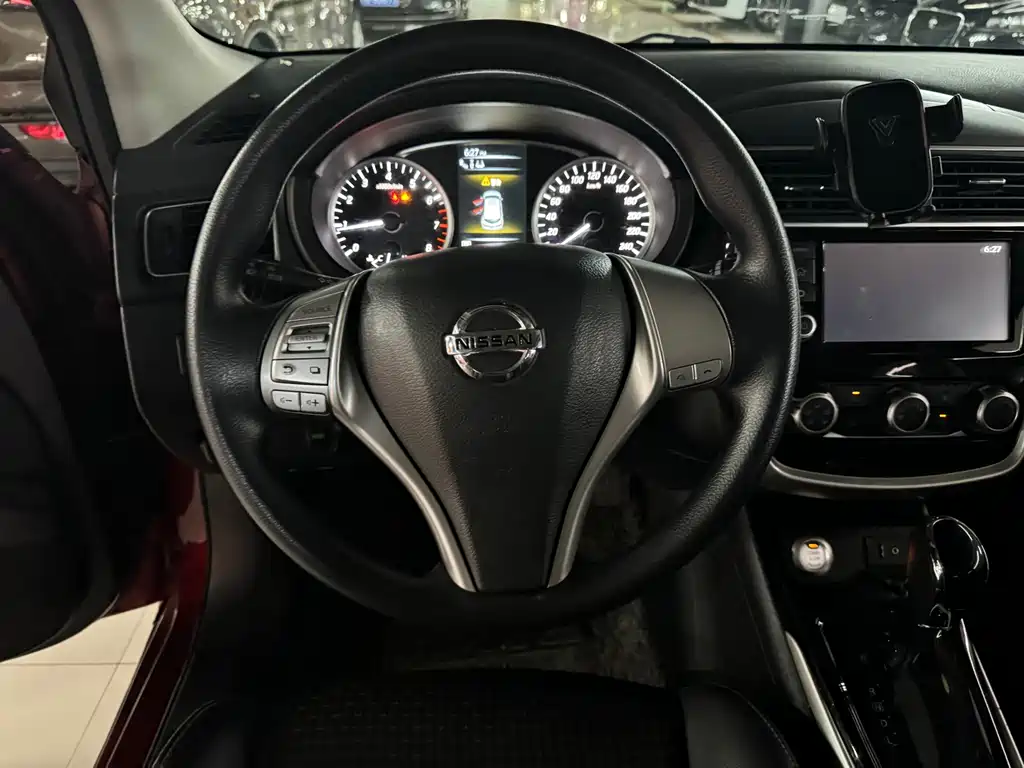 Nissan Tiida 2018