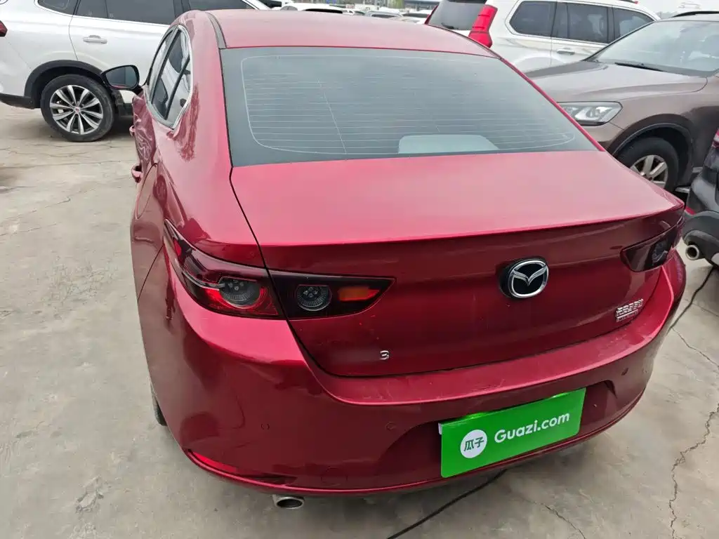 Mazda 3 Axela 2022