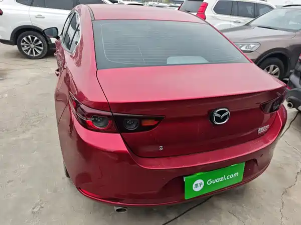 Mazda 3 Axela 2022
