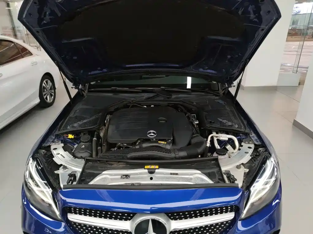 Mercedes-Benz C-Class 2019 — фото 16