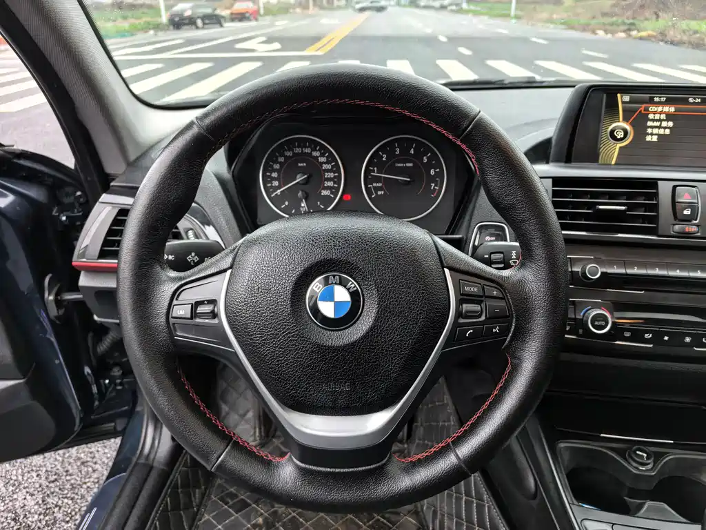 BMW 1 Series 2012 — фото 13