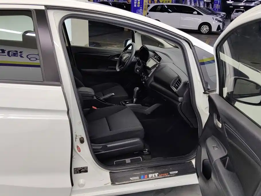 Honda Fit 2020 — фото 8