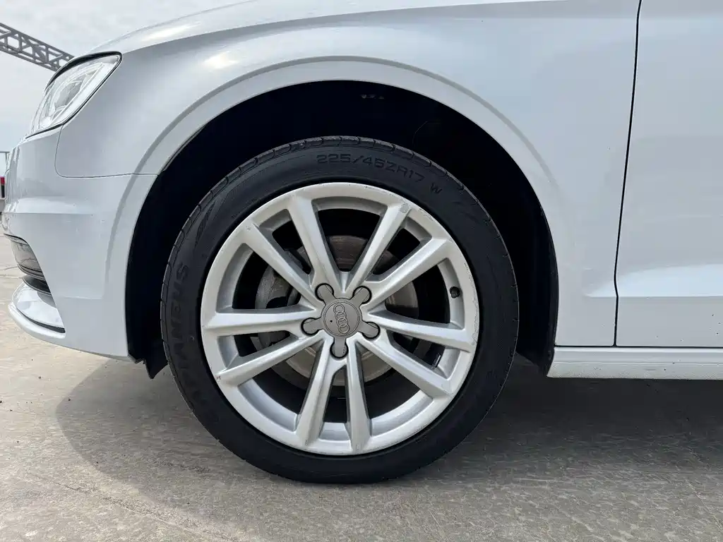 Audi A3 2015 — фото 15