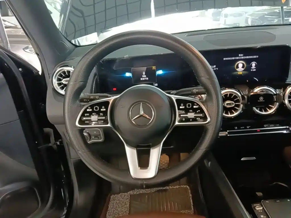 Mercedes-Benz GLB 2021 — фото 11