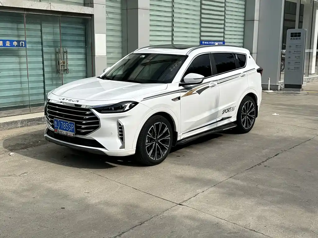 Jetour X70 PLUS 2022 — фото 1