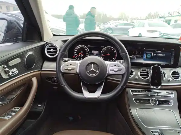 Mercedes-Benz E-Class 2020